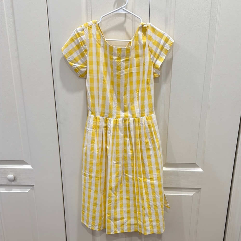 New York & Company Yellow and White Puff Sleeve Sundress